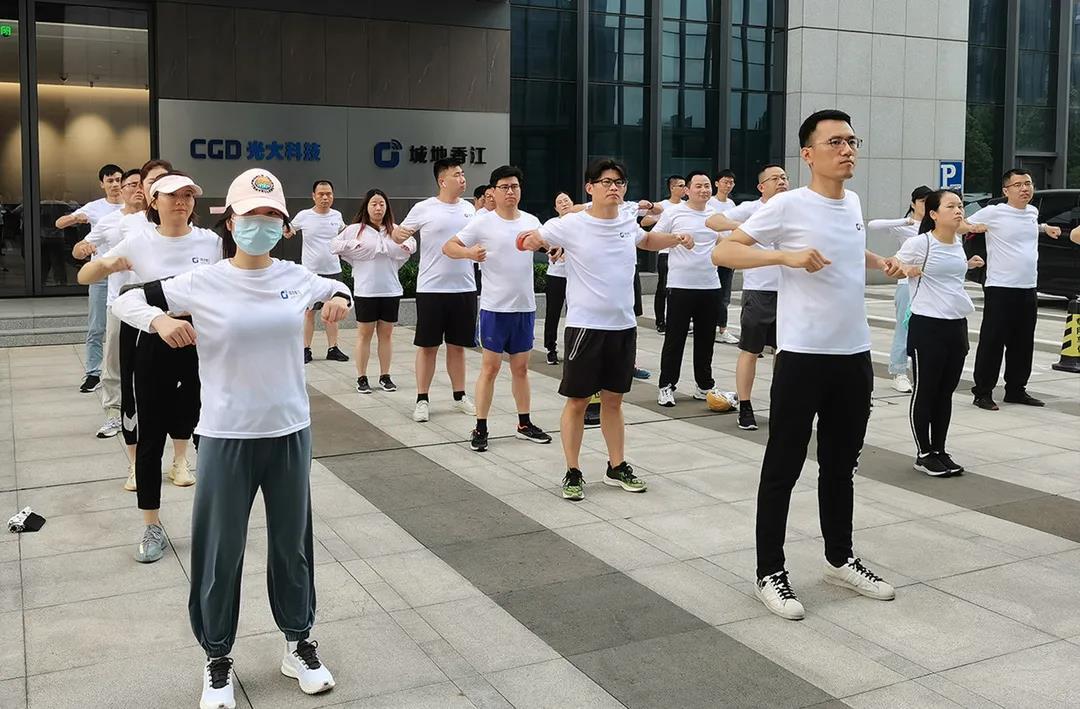 “跑出健康，绽放活力”1xbet香江开启跑团征程